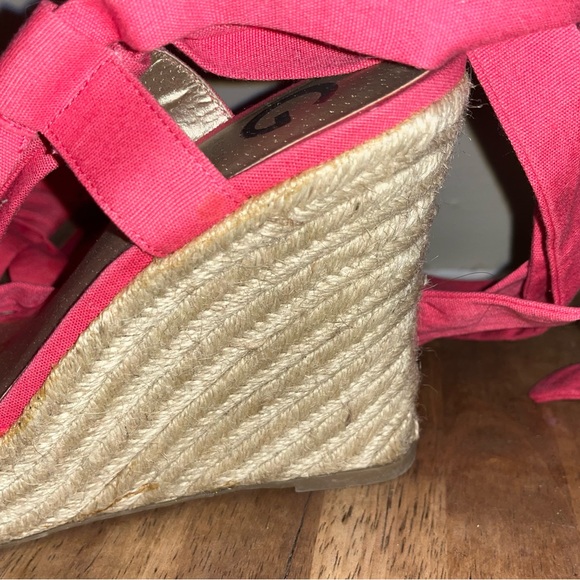 Preloved Guess Rattan Bottom Hot Pink Lace Up Wedges Size 10 Medium - Picture 3 of 7